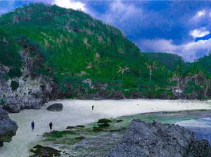 Pantai Krokoh Gunungkidul: Daya Tarik, Harga Tiket dan Rute Perjalanannya Pantai Krokoh Gunungkidul: Daya Tarik, Harga Tiket dan Rute Perjalanannya