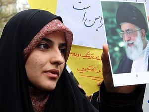 Siapa yang Akan Gantikan Khamenei di Tengah Rumor Soal Kesehatannya?