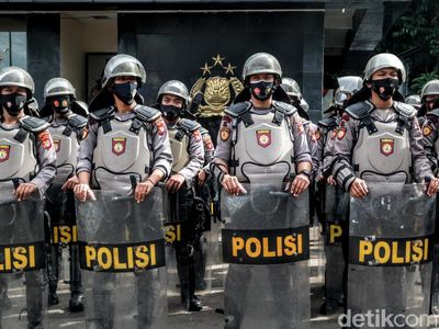 Polda Metro Jaya Perketat Pengamanan saat Pemeriksaan Habib Rizieq