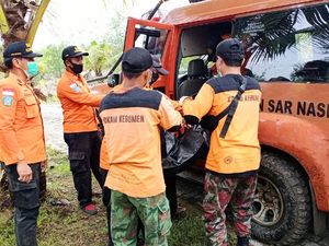ABG yang Kepleset dan Jatuh di Sungai Kedung Bener Ditemukan Tewas ABG yang Kepleset dan Jatuh di Sungai Kedung Bener Ditemukan Tewas