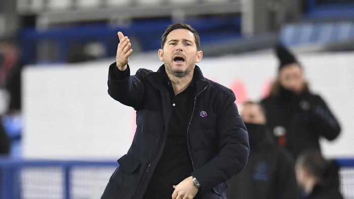 Chelseas head coach Frank Lampard reacts during the English Premier League soccer match between Everton and Chelsea at Goodison Park in Liverpool, England, Saturday, Dec. 12, 2020. (Peter Powell/Pool via AP)