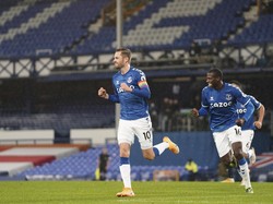 Kalahkan Chelsea, Bensin Everton untuk Tancap Gas Lagi