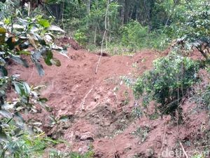 Longsor Terjadi 2 Titik di Magetan Setelah Banjir Bandang