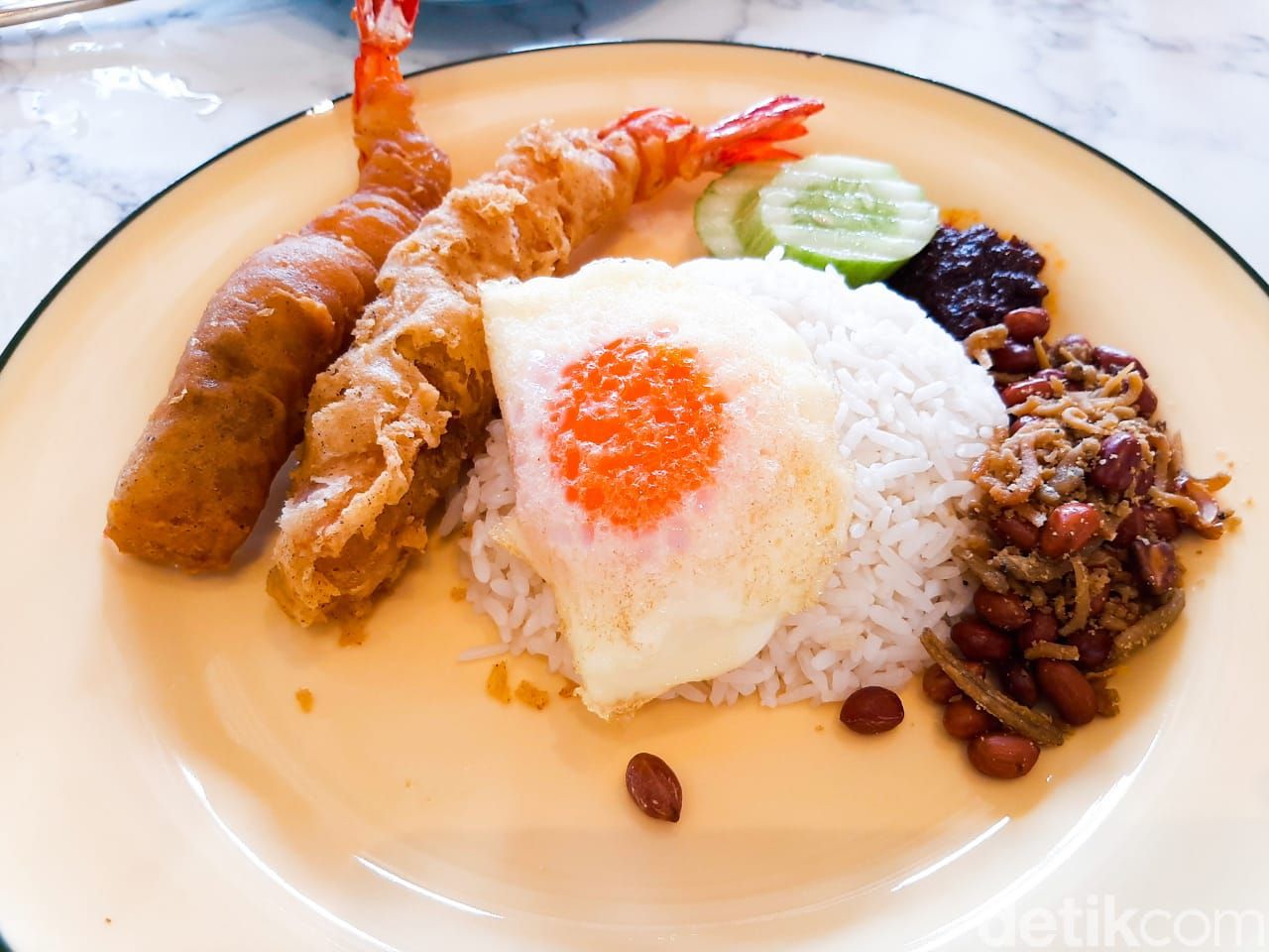 kembarasimerpati: 5 Makanan Halal Di Pantjoran Pik, Ada Nasi Lemak