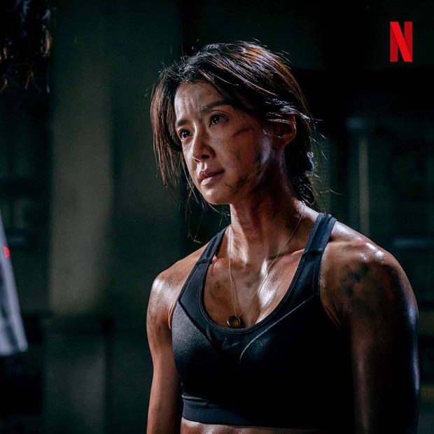 Source: Lee Si Young Lee si young dalam drama sweet home