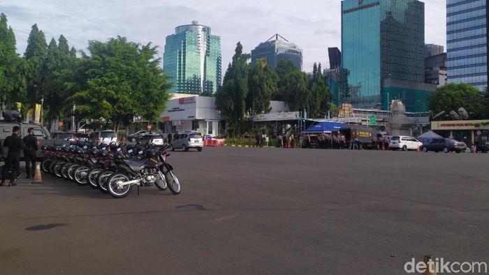 √Habib Rizieq Ditahan, Begini Suasana Polda Metro Pagi Ini