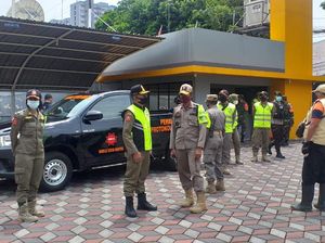 Nekat Digelar, Wisuda Universitas Merdeka Malang Dihentikan Nekat Digelar, Wisuda Universitas Merdeka Malang Dihentikan