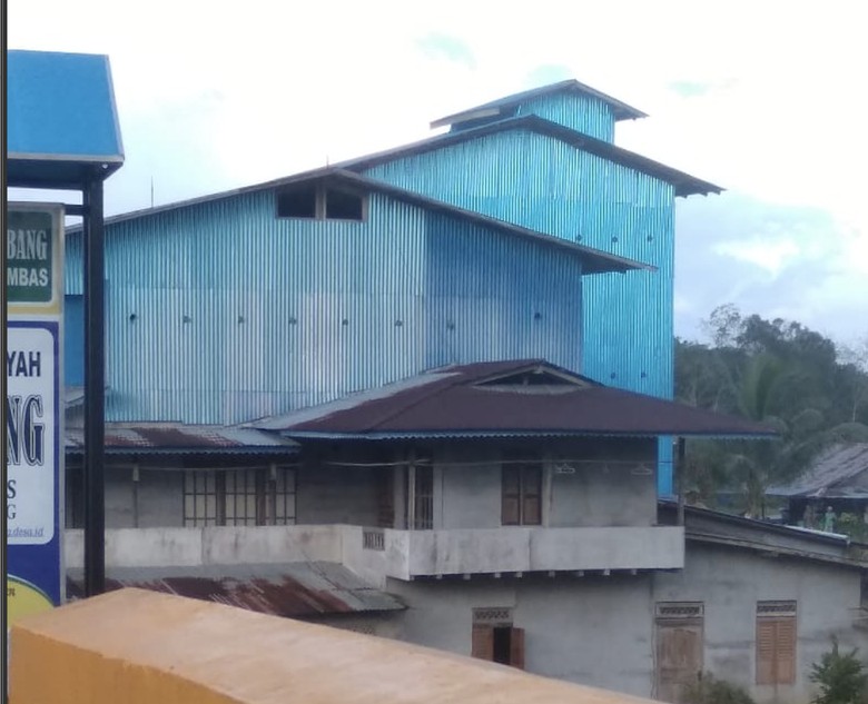 Untung Mengguirkan Warga Aruk Ini Jatuh Bangun Punya 5 Rumah Walet