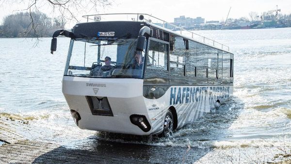 Melihat Bus Amfibi yang Akan Wara-wiri di Semarang