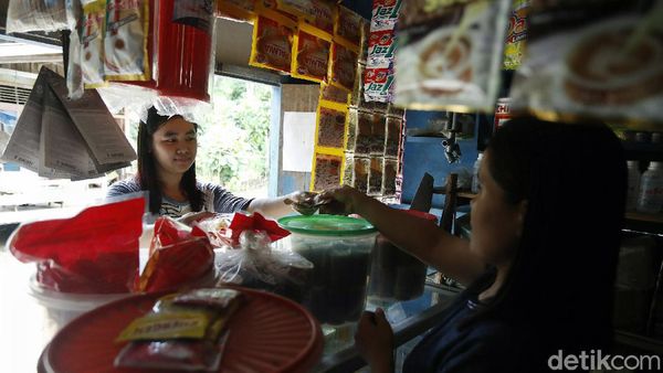 Curhat Warga Perbatasan yang Ngaku Lebih Suka Belanja ke Malaysia