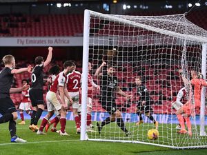 Arsenal Vs Burnley: Aubameyang Bunuh Diri, The Gunners Kalah