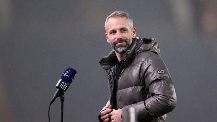 MOENCHENGLADBACH, GERMANY - DECEMBER 01: Marco Rose, Head Coach of Borussia Moenchengladbach is interviewed prior to the UEFA Champions League Group B stage match between Borussia Moenchengladbach and FC Internazionale at Borussia-Park on December 01, 2020 in Moenchengladbach, Germany. Sporting stadiums around Germany remain under strict restrictions due to the Coronavirus Pandemic as Government social distancing laws prohibit fans inside venues resulting in games being played behind closed doors. (Photo by Lars Baron/Getty Images)