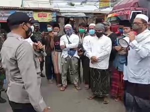 Viral Massa FPI di Tangerang Protes Penahanan HRS, Polisi Bubarkan