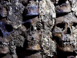 Ngeri! Menara Tengkorak Berusia 500 Tahun Ditemukan