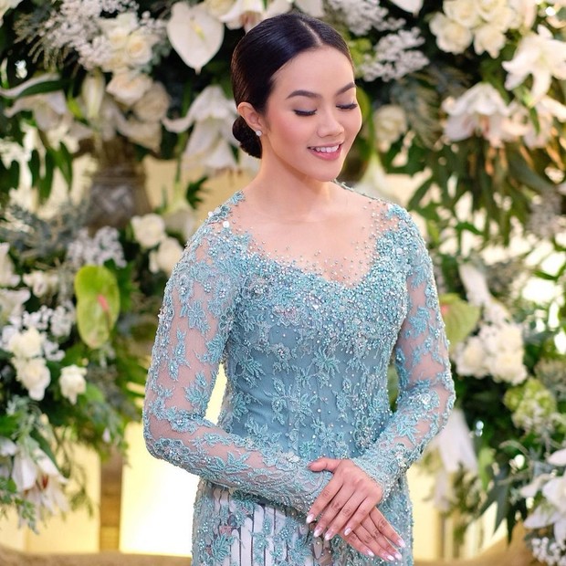Cantiknya Makeup dan Kebaya Yura Yunita dalam Rangkaian Acara Jelang Pernikahan