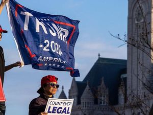 Pendukung Trump Beraksi di Sejumlah Kota, Suarakan Tudingan Kecurangan Pilpres Pendukung Trump Beraksi di Sejumlah Kota, Suarakan Tudingan Kecurangan Pilpres