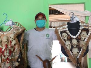 Karya Perajin Suku Dayak Aruk Dijual Hingga Malaysia-Brunei