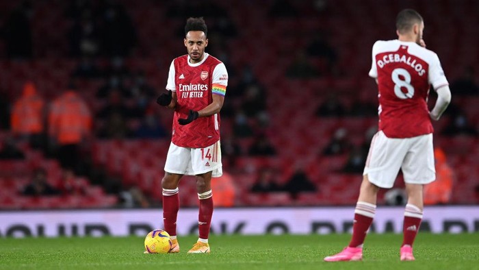 Menguji Loyalitas Loyalis Arsenal. (Foto: Getty Images/Laurence Griffiths) Menguji Loyalitas Loyalis Arsenal. (Foto: Getty Images/Laurence Griffiths)