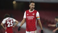 Pierre Emerick-Aubameyang menjadi kapten pengganti Xhaka di Arsenal dan sempat menjadi pilar tim. Tapi performa buruk dan tindak indispliner membuat ban kaptennya dicopot oleh Mikel Arteta, manajer yang menggantikan Emery. Foto: AP/Nick Potts