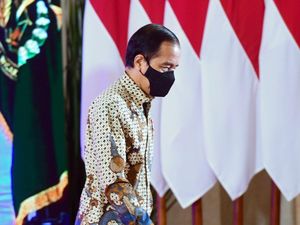 Kesiapan Jokowi Divaksinasi Perlu Diikuti Pejabat-Tokoh Publik Lain Kesiapan Jokowi Divaksinasi Perlu Diikuti Pejabat-Tokoh Publik Lain