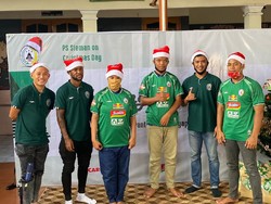 Sambut Natal, PSS Sleman Berbagi Bersama Panti Asuhan
