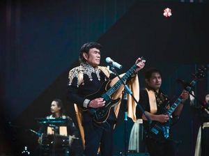 Heboh Aksi Rhoma Irama Bawakan Lagu Butter Milik BTS Heboh Aksi Rhoma Irama Bawakan Lagu Butter Milik BTS