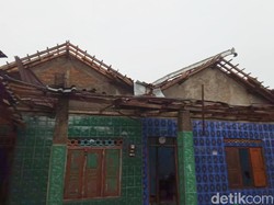 Angin Kencang dan Hujan Deras di Klaten Merusak 43 Rumah