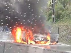 Ingat! APAR Wajib Ada di Mobil Baru Mulai Bulan Ini