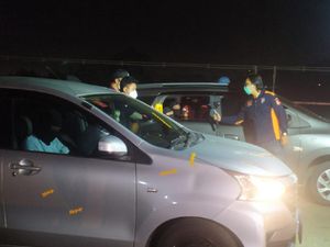 Usaha Polisi Kejar Laskar FPI Terhadang Truk Usai Kontak Tembak di TKP 2