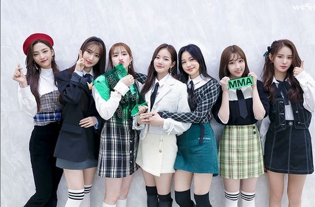 weeekly/instagram.com/_weeekly/penghargaan penghargaan