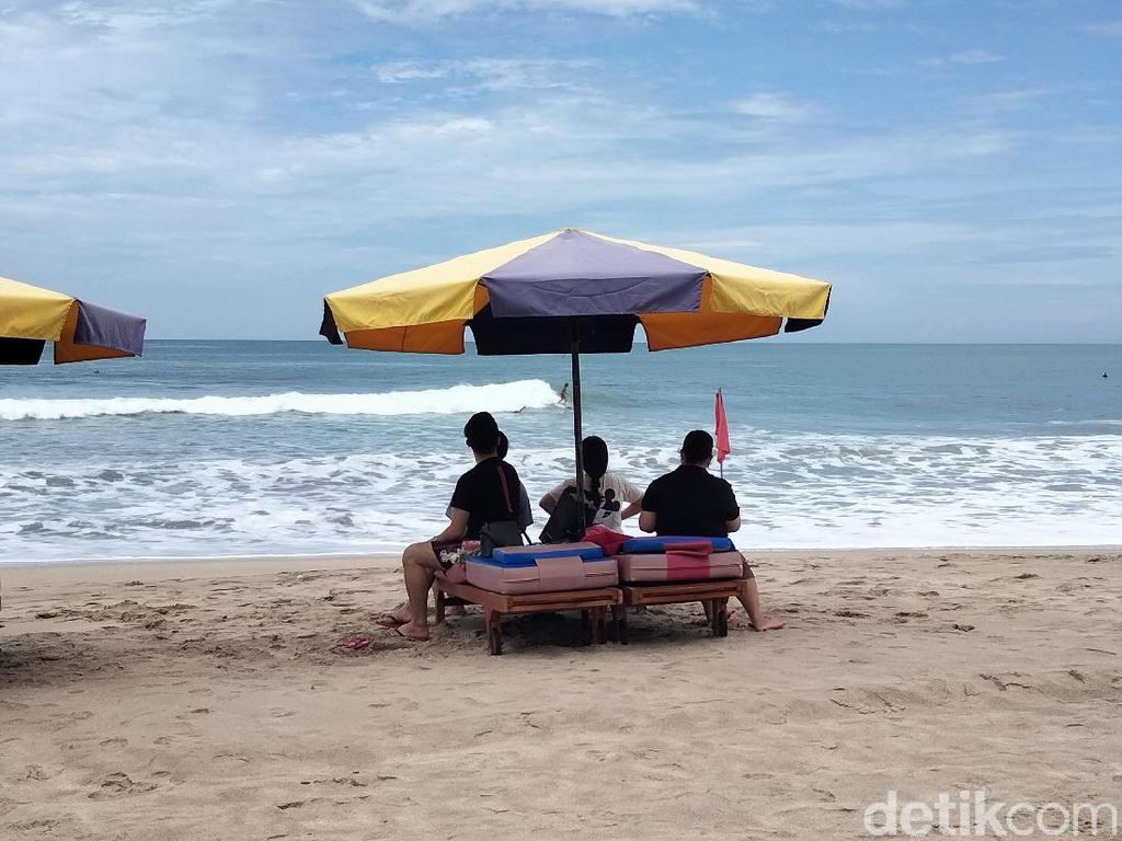 Liburan ke Bali Harus Tes PCR, Bali Terancam Rugi Rp 967 Miliar Liburan ke Bali Harus Tes PCR, Bali Terancam Rugi Rp 967 Miliar