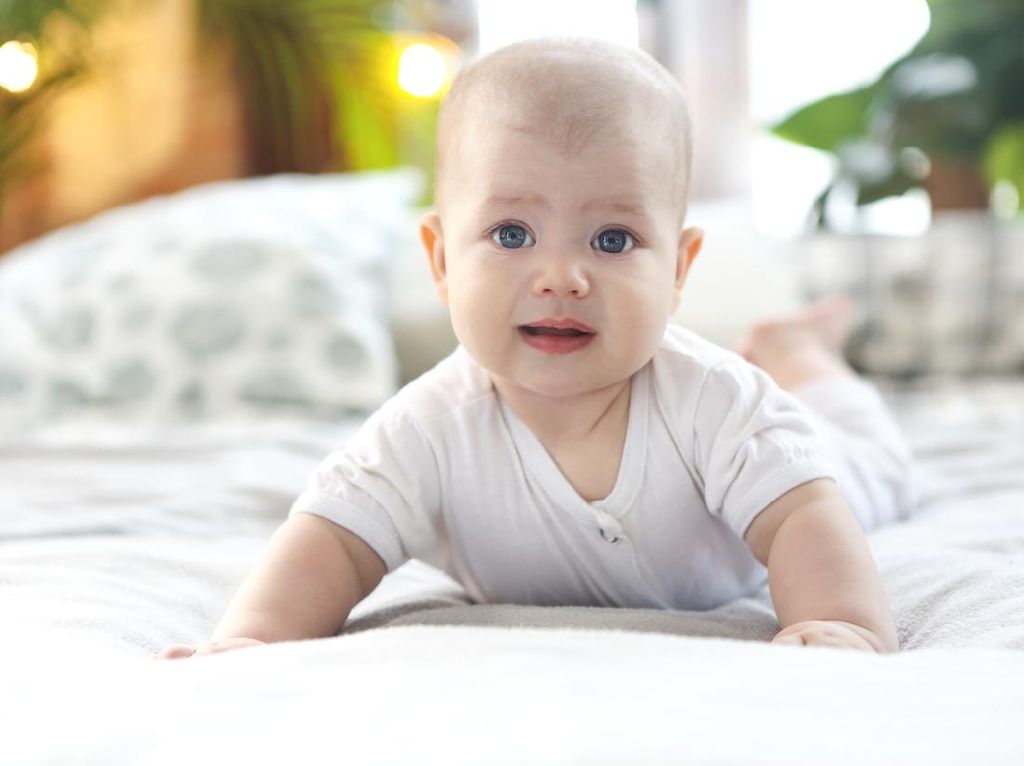 70 Nama Bayi Laki-laki Unik Bermakna Cerdas, Bijak, dan Kaya
