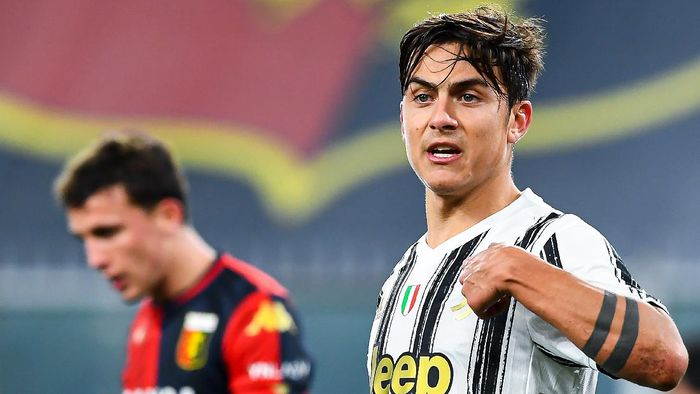 Dybala GENOA, ITALY - DECEMBER 13: Paulo Dybala of Juventus (R) during the Serie A match between Genoa CFC and Juventus Fc at Stadio Luigi Ferraris on December 13, 2020 in Genoa, Italy. (Photo by Paolo Rattini/Getty Images)