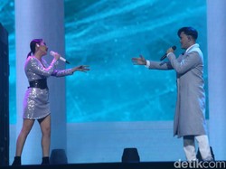 Duet Romantis Bunga Citra Lestari dan Rizky Febian di HUT Transmedia