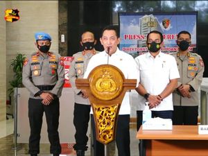 Pernyataan Lengkap Kabareskrim, Tegaskan Profesional Tangani Kasus KM 50 Pernyataan Lengkap Kabareskrim, Tegaskan Profesional Tangani Kasus KM 50
