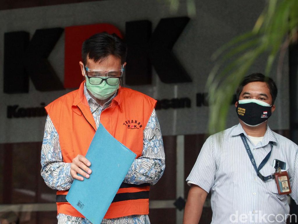 KPK Eksekusi Tersangka Korupsi Jembatan Bangkinang ke Lapas Cibinong KPK Eksekusi Tersangka Korupsi Jembatan Bangkinang ke Lapas Cibinong