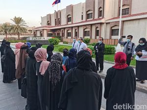 KJRI Pulangkan 21 WNI Bermasalah yang Bekerja di Saudi Pakai Visa Ziarah KJRI Pulangkan 21 WNI Bermasalah yang Bekerja di Saudi Pakai Visa Ziarah
