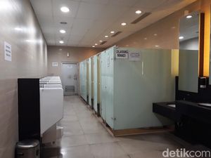 Sandiaga Uno Tunjuk Lady Marsella Jadi Duta Satgas Toilet Indonesia