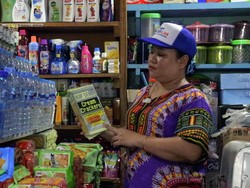 Murah-murah, Produk Malaysia Banyak Dijual di Perbatasan Aruk