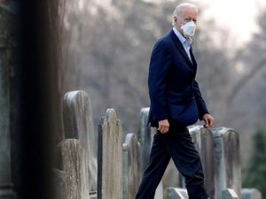 Kesiapan Biden Divaksinasi Corona Dosis Kedua