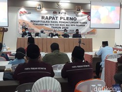 Rekapitulasi Suara Pilkada Kota Pasuruan, Saksi Paslon 2 Walk Out