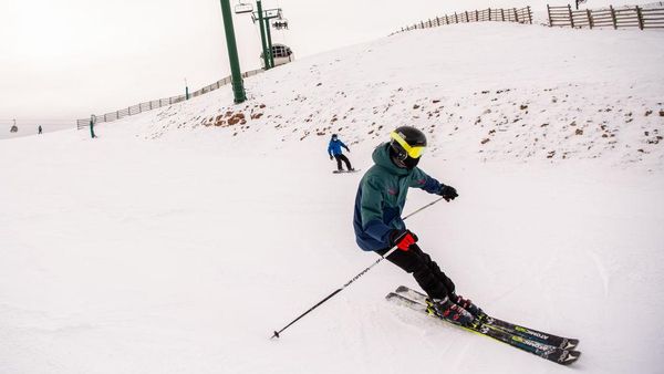 Asyik, Resor Ski di Spanyol Buka Lagi
