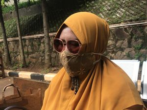 Rohimah Tak Mau Jemawa soal Isu Settingan Pernikahan Kiwil dan Eva Belisima Rohimah Tak Mau Jemawa soal Isu Settingan Pernikahan Kiwil dan Eva Belisima