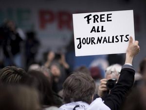 Duh! 387 Jurnalis Dunia Dipenjara Akibat Beritakan Krisis Corona