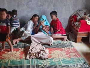 Pengungsi Tanah Gerak di Banjarnegara Butuh Bantuan Alat Mandi-Masker Pengungsi Tanah Gerak di Banjarnegara Butuh Bantuan Alat Mandi-Masker