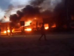 Demo Berujung Pembakaran Smelter Nikel di Sultra, 7 Tersangka Ditahan Demo Berujung Pembakaran Smelter Nikel di Sultra, 7 Tersangka Ditahan