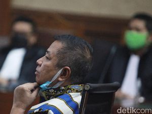 Perantara Suap Djoko Tjandra, Tommy Sumardi Dituntut 1,5 Tahun Bui