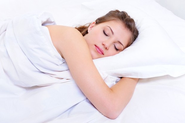 Manfaat tidur telanjang