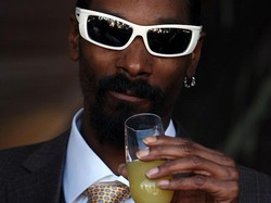 Snoop Dogg Jadi Bintang Iklan Bir Corona, Dibayar Rp 142 Miliar