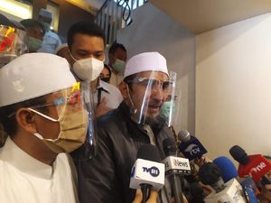 Ketum FPI-Panglima LPI Dicecar Polisi soal Perannya di Kerumunan Petamburan